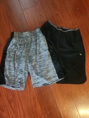 Boy's Athletic Shorts - Black & Heather Gray